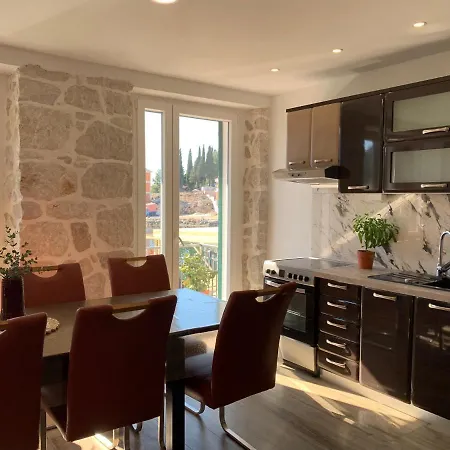 Stara Kuca Apartman *